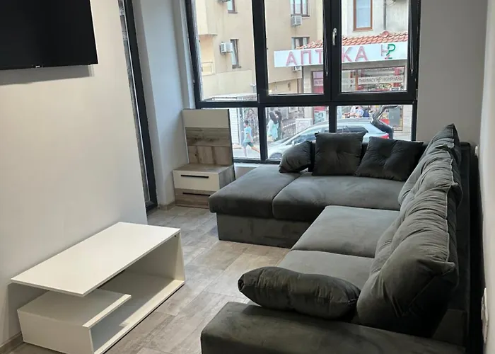 Apartament - весела улица