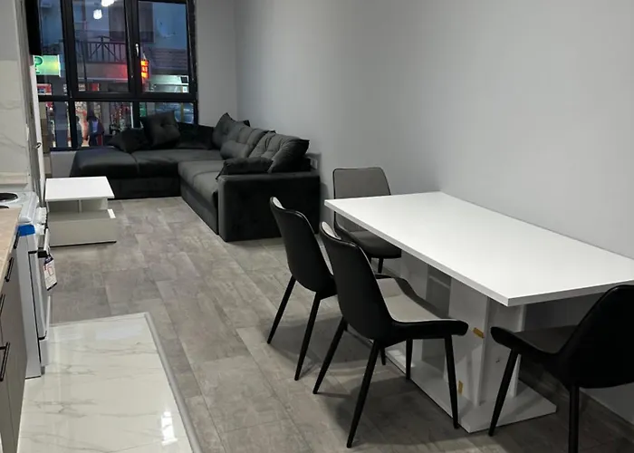 - весела улица * ソゾポル